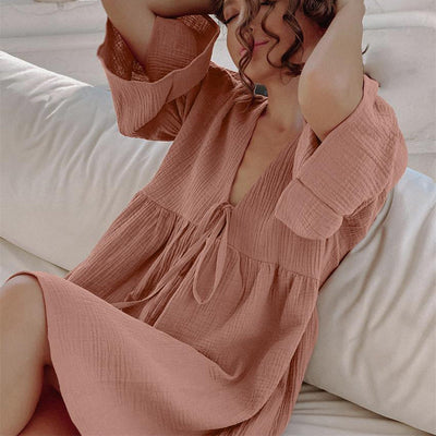 Flieder - Fließendes Kleid mit Glockenärmeln und verstellbaren Trägern