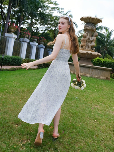 Elegantes Spaghettiträgerkleid mit Allover-Print – Geschlitztes, rückenfreies