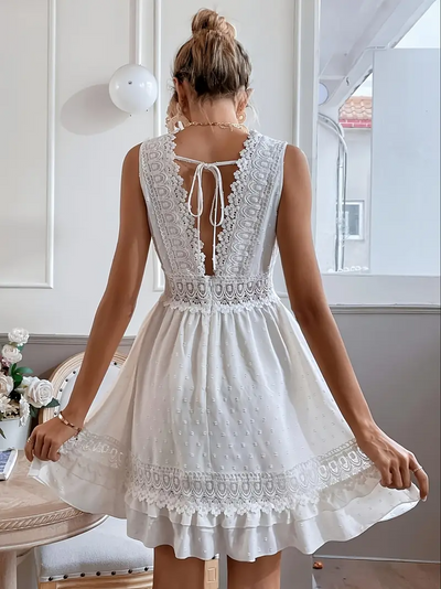 Éliane | Spitzenbesetztes ärmelloses Minikleid