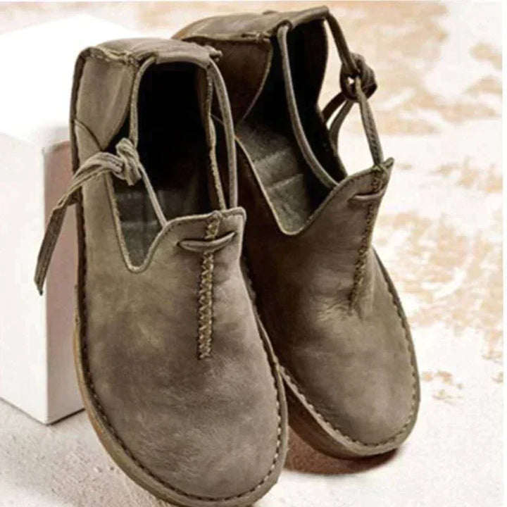 Hochwertige leder-damenschuhe für den herbst