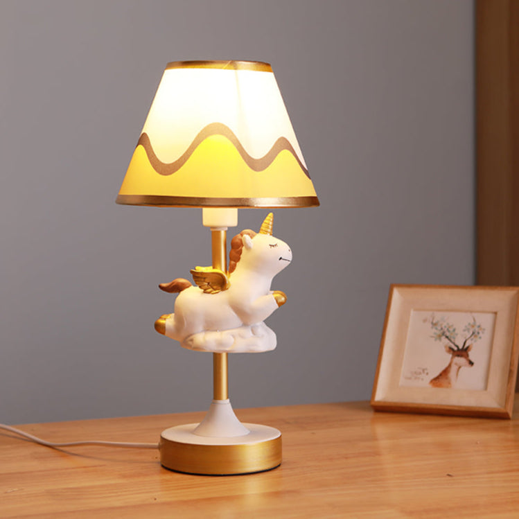 Twinklehorn – Einhorn Tischlampe mit Stoffschirm für Arbeitszimmer