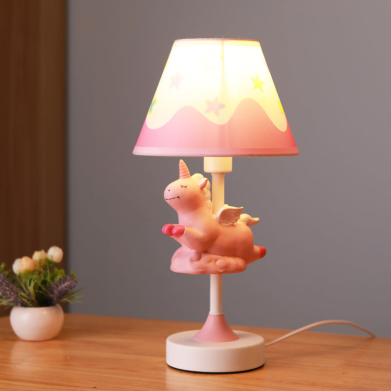 Twinklehorn – Einhorn Tischlampe mit Stoffschirm für Arbeitszimmer