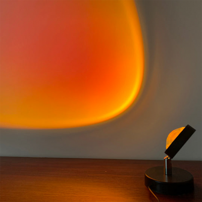 AmberGlow Retro-inspirierte Tischlampe