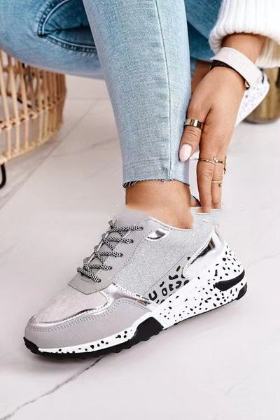 Sara – Damen Sneakers mit Plateau und Schnürung