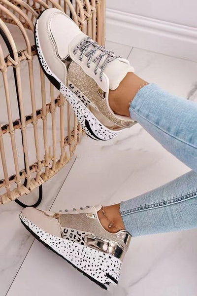 Sara – Damen Sneakers mit Plateau und Schnürung