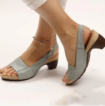 Lucy – Mittelstarke Damensandalen