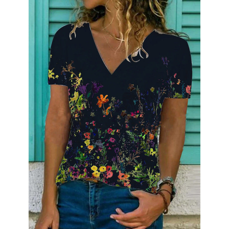 Flora - T-Shirt mit V-Ausschnitt und Blumendruck