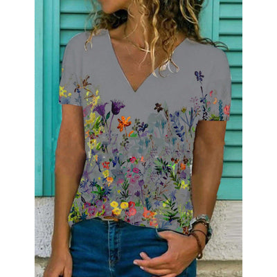 Flora - T-Shirt mit V-Ausschnitt und Blumendruck