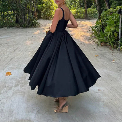 Samantha – Elegantes Trägerkleid ohne Ärmel