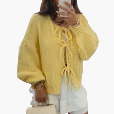 Strickjacke mit Schleifenverschluss für Damen