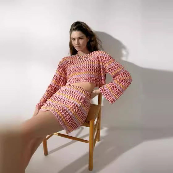 Audrey – Spitzen Midriff Outfit mit Glockenärmeln