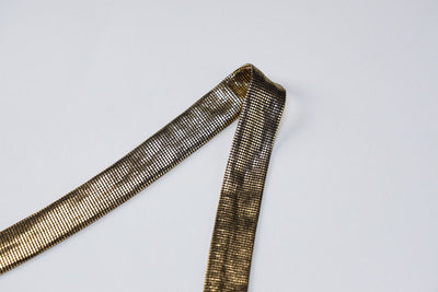 Amanda – Rückenfreies, Schlichtes Damenkleid mit Schlitz