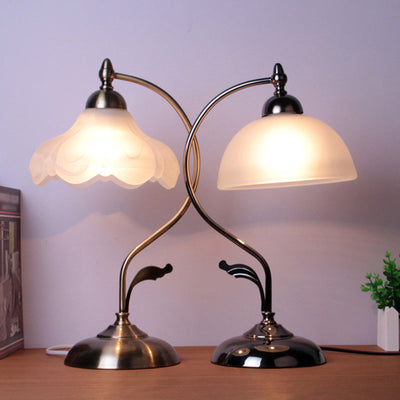 Veloura | Elegante Opalglas Tischlampe mit Vintage-Charme
