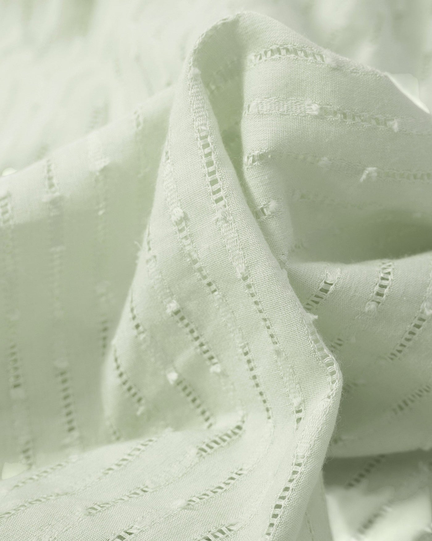 Noa-Liv | Elegantes Midikleid mit Flügelärmeln