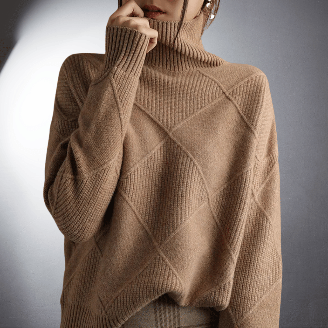 Donna | Handgemachter Pullover mit hohem Kragen