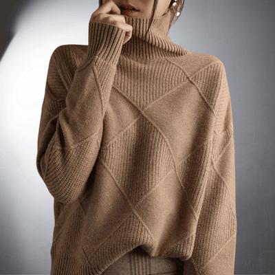 Donna | Handgemachter Pullover mit hohem Kragen