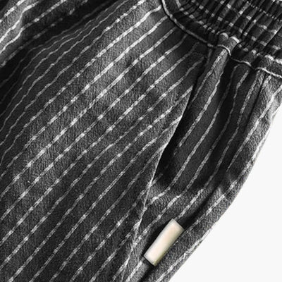 Herren Shorts aus leichtem Stoff mit Kordelzug und Muster