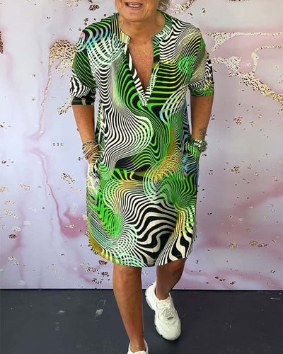 Yara™ | Elegantes V-Ausschnitt Kleid mit Bunter Note