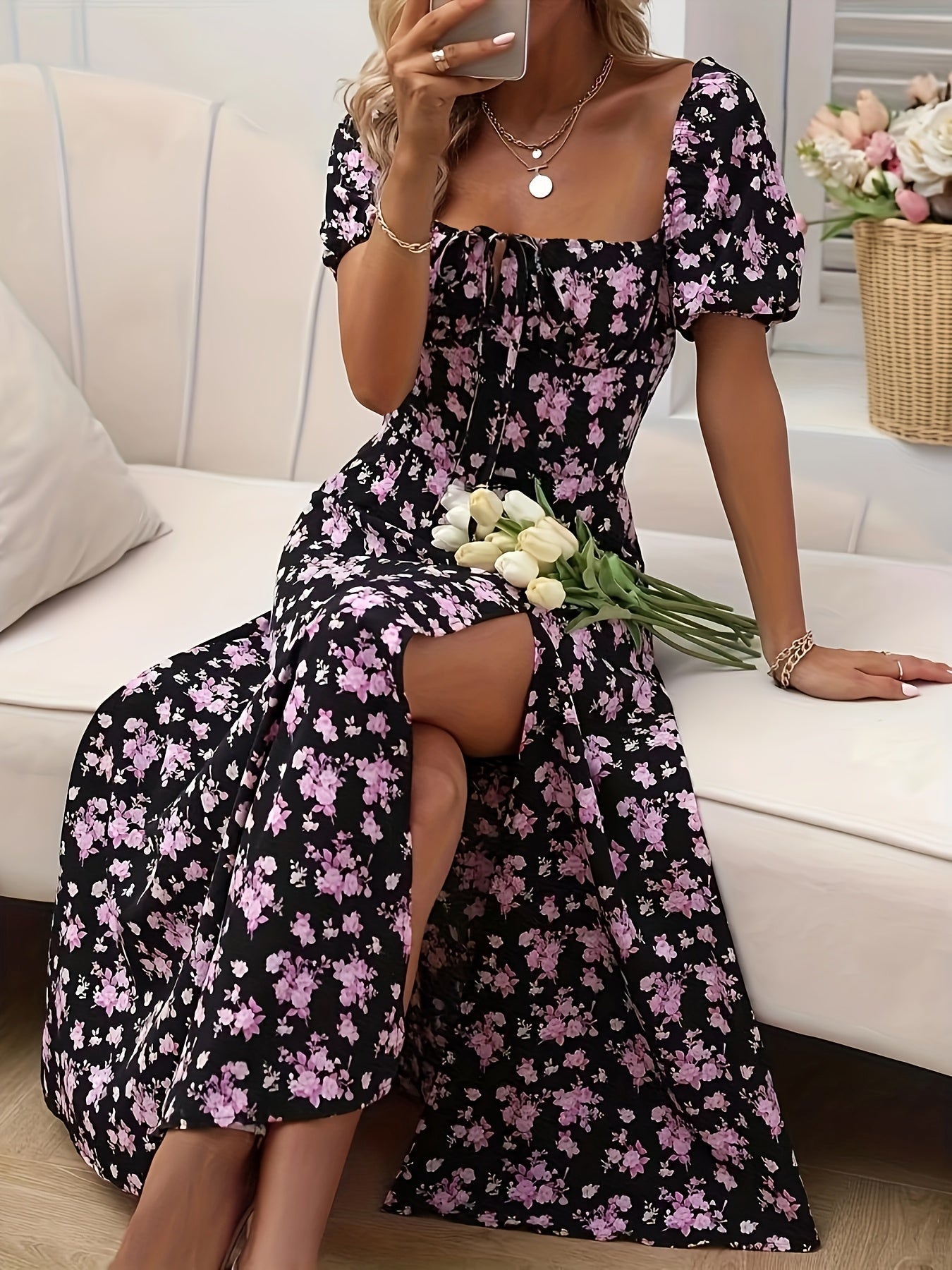 Elegantes Blumen-Maxikleid – Hoher Schlitz, Kurzarm, Sommerkleid