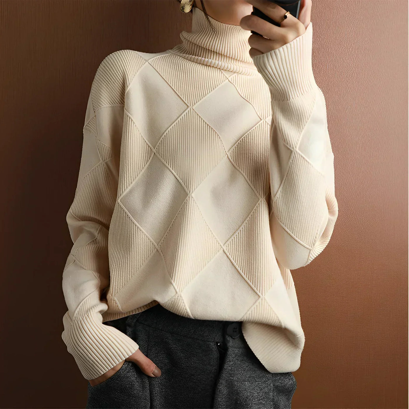 Rauten-Rollkragenpullover – Raffinierte Wärme mit modernem Stil