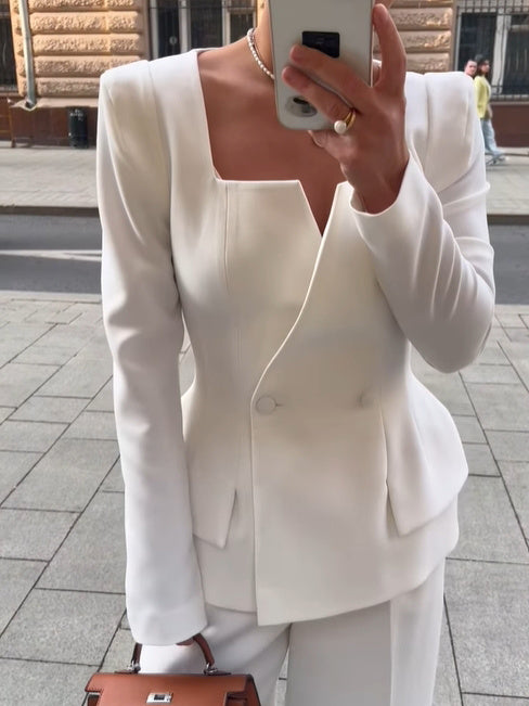 Kris – Zweiknopf-Blazer mit Quadratkragen in Unifarbe