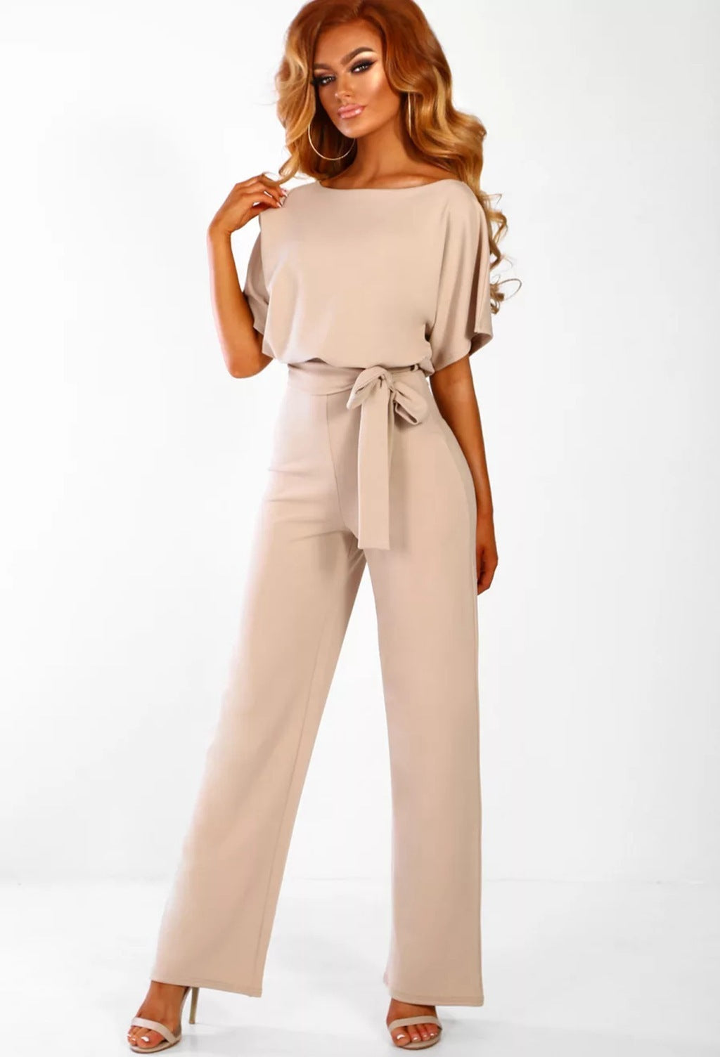 Margaret – Modischer Damen-Jumpsuit mit Schnürung und Knöpfen