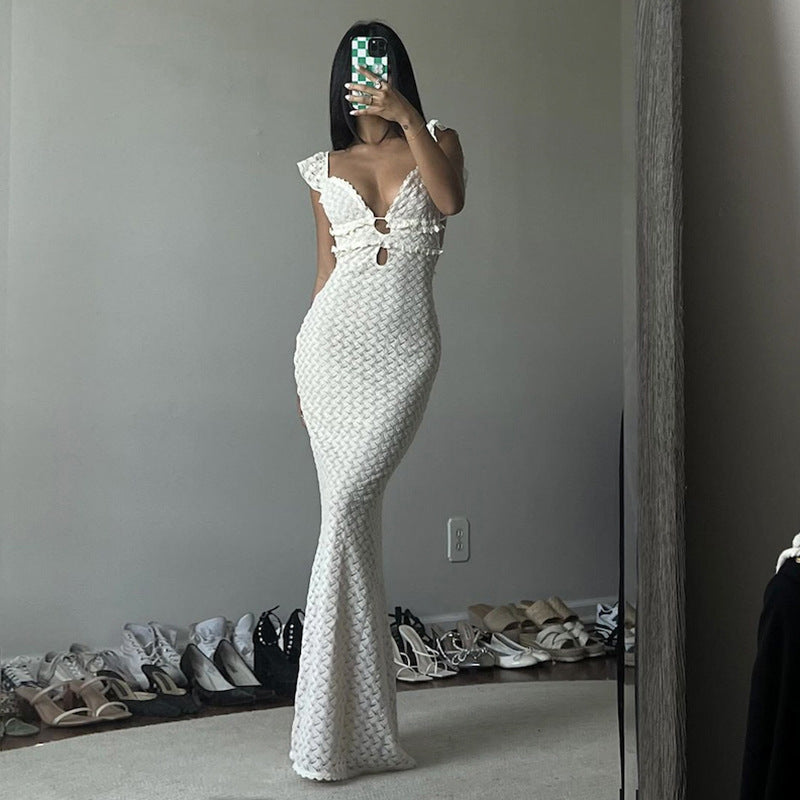 Julia – Rückenfreies Spitzenkleid im Slim Fit