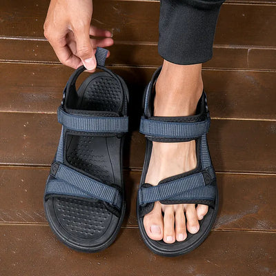 Norman - Rutschfeste Sandalen mit Haken und Ösen für Männer