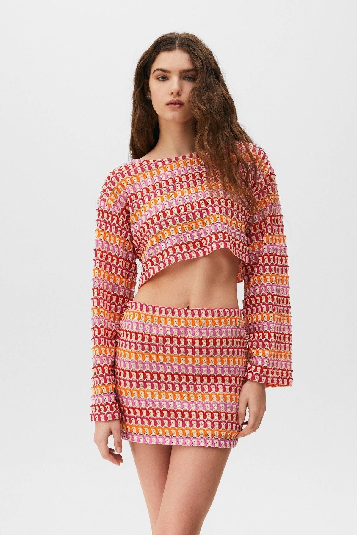 Audrey – Spitzen Midriff Outfit mit Glockenärmeln