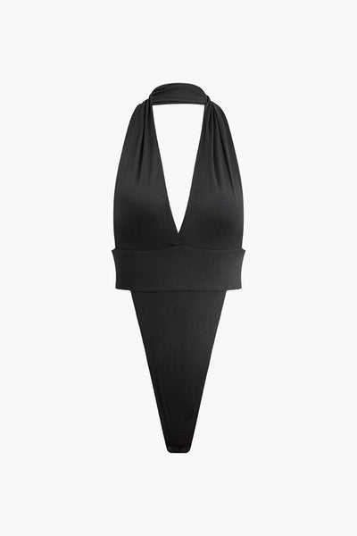 Nyx | Halterneck-Top & Drapierter Minirock – Ein aufregender Look für besondere Nächte