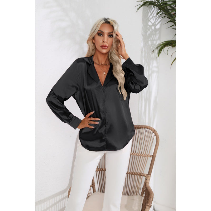 Carly – Satinbluse mit Anzugskragen