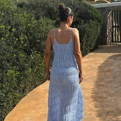 Edelmira | Sexy Trägerkleid mit tiefem V-Ausschnitt und strukturiertem Stoff