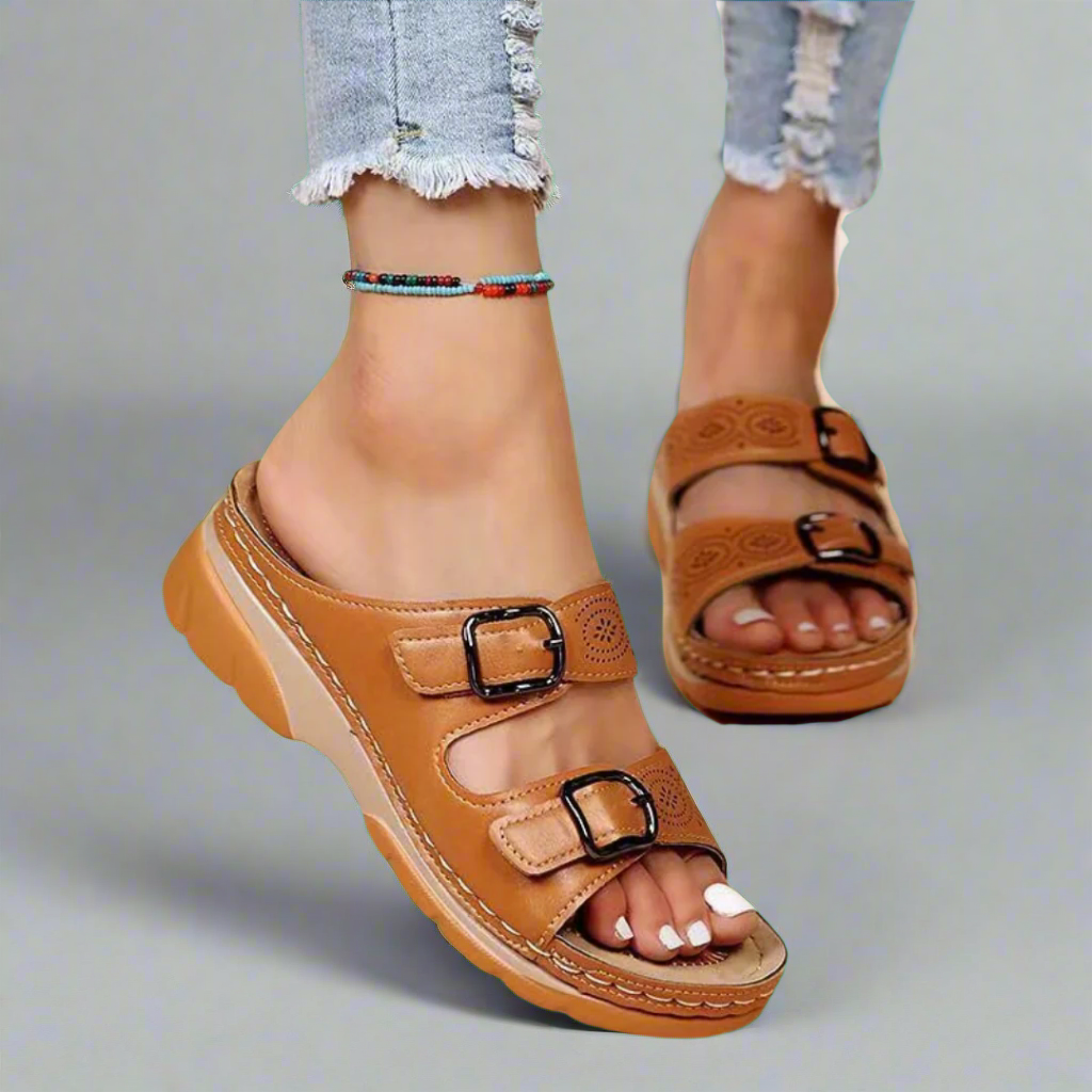 Dorothee | Wedge Sandalen mit Doppelriemen – Komfortabel und Stilvoll