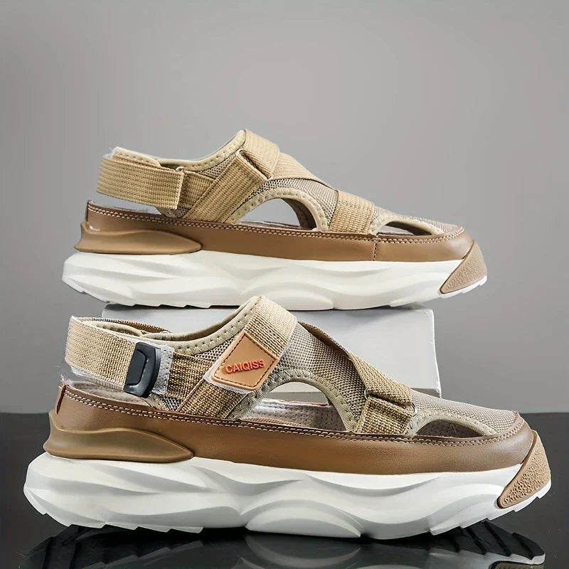 Theo - Rutschfeste Sandalen mit Haken und Ösen für Männer