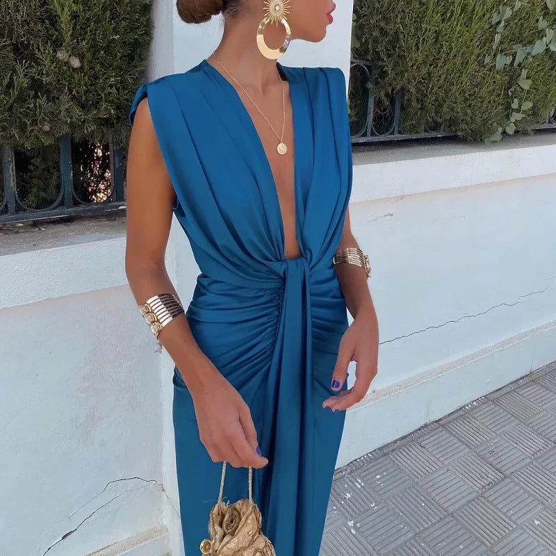 Gillian – Spitzenkleid mit hohem Taillenbund und V-Ausschnitt