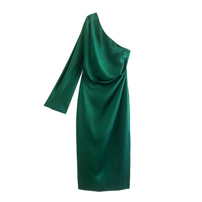 Hannah – Asymmetrisches Seiden-Satin-Kleid mit Schlitz
