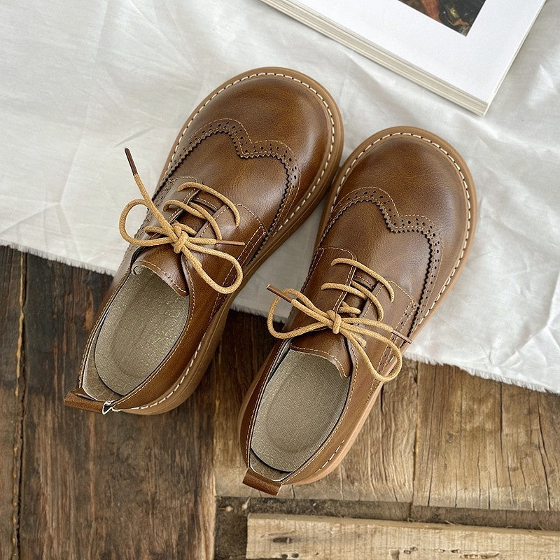 Leanne – Retro Damen Brogues mit Chunky Absatz