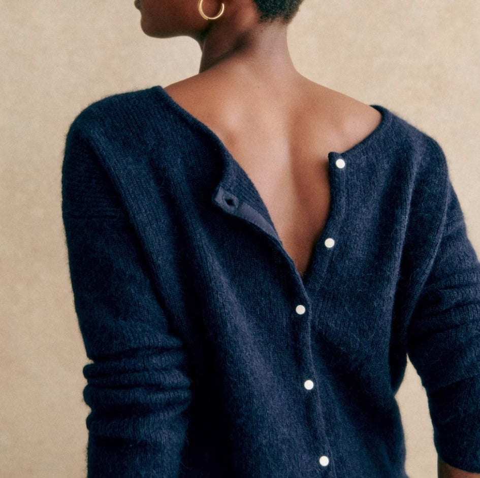 Damen Strick-Cardigan mit V-Ausschnitt – Lässiger Chic für Alltag und Freizeit