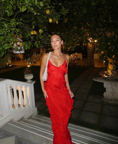 Maxikleid mit Rüschen – Figurbetontes Abendkleid mit Spaghettiträgern