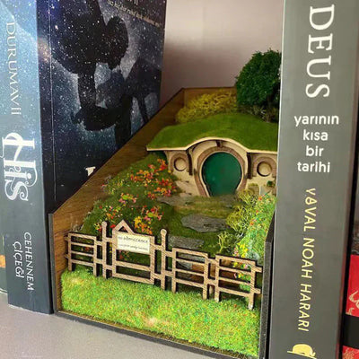 MiniScape Buchstützen – Handgefertigte dekorative Buchhalter mit Mikrolandschaftsdesign