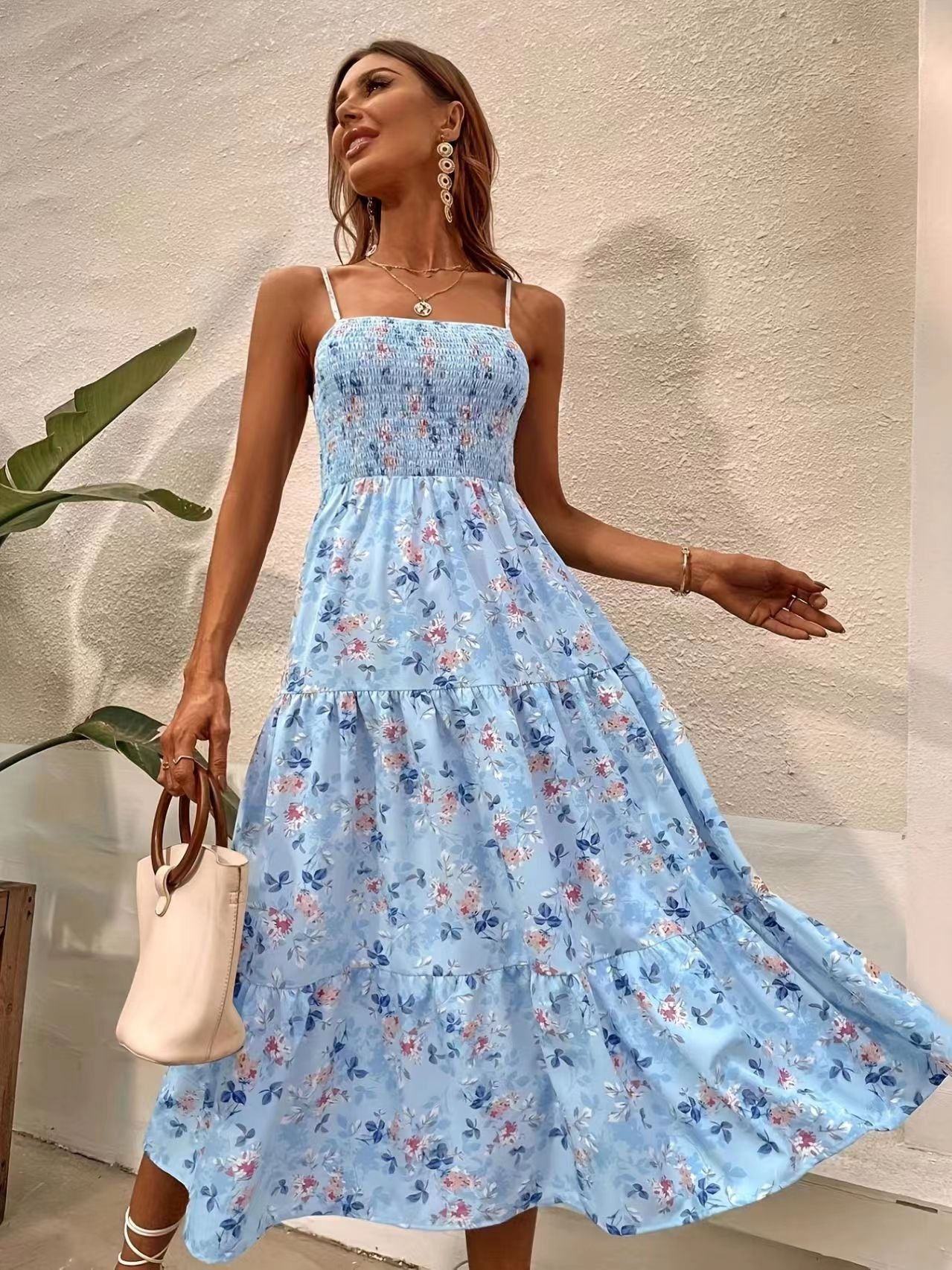 Victoria – Sommerkleid mit Blumennähten