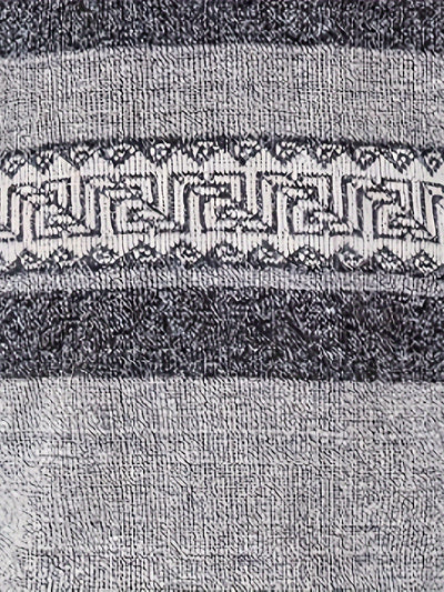 Strickpullover mit Fleecefutter und Ethnischem Wellenmuster