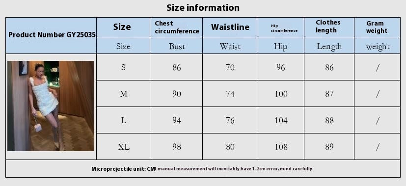 Lucy – Dreidimensionales Blumen-Trägerkleid