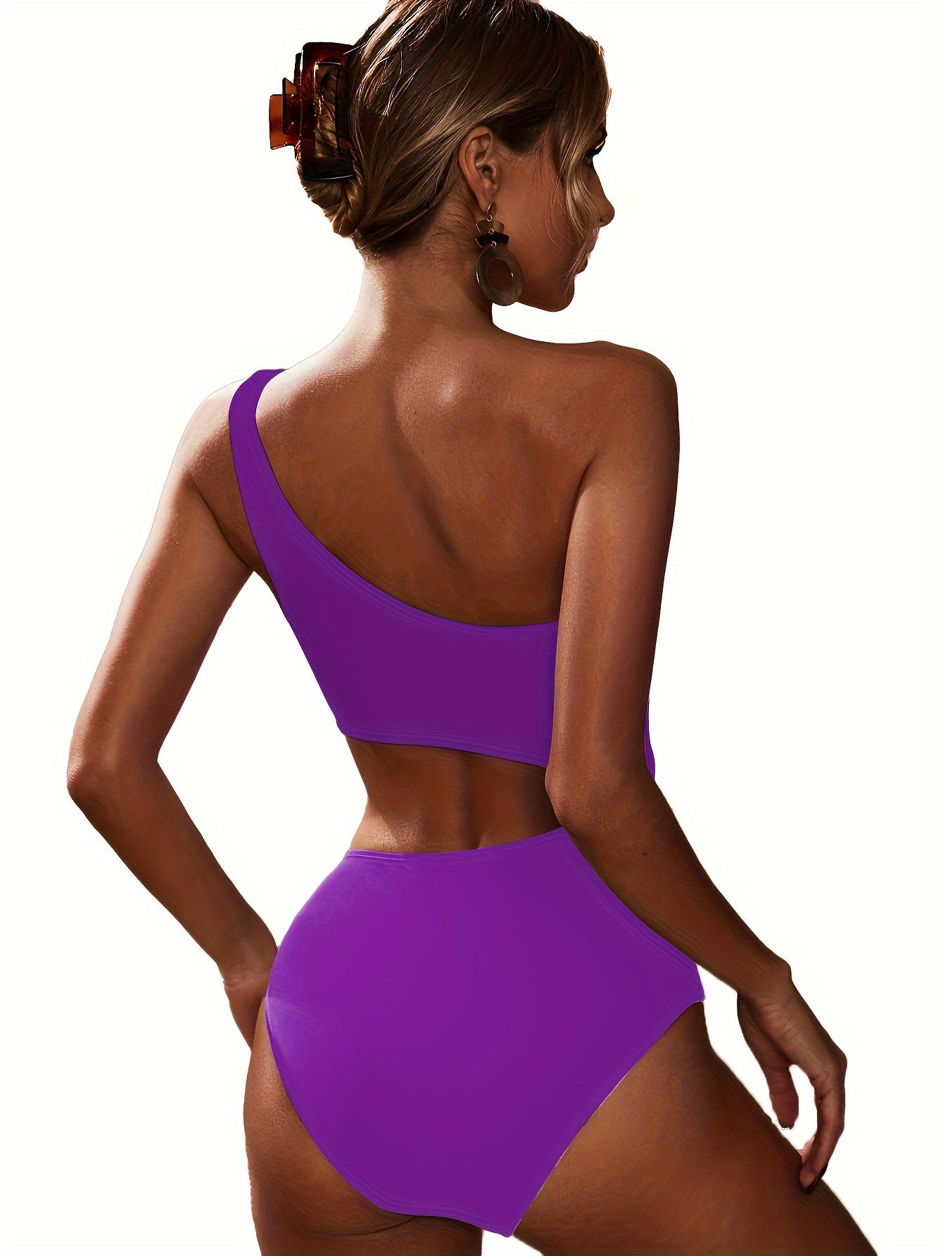 Einteiliger Badeanzug mit einer Schulter – Elegant, figurbetont & mit Cut-Out-Taille