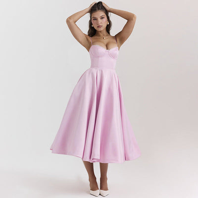 Georgina – Figurbetontes Korsettkleid mit Stahlring und Schwingrock