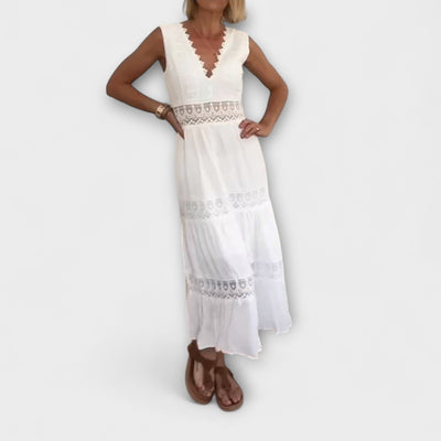 Aurélie - Elegantes Spitzenkleid mit V-Ausschnitt