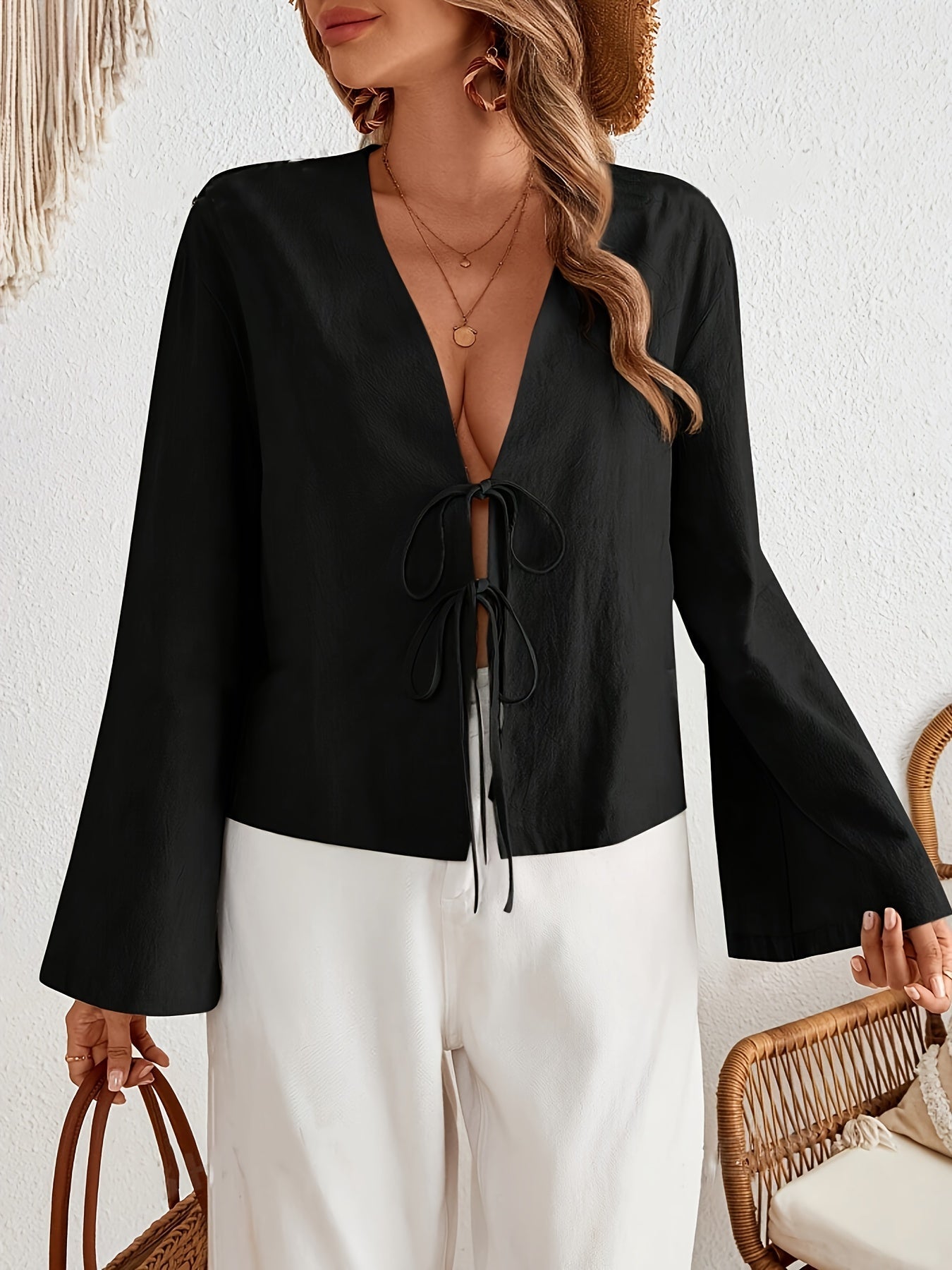 Elegante Leinen Bluse mit Schnürung, Kragenlos, Lange Schmetterlingsärmel