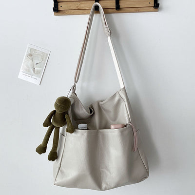 Caroline – Große Kapazität Texturierte Vegane Leder Beuteltasche