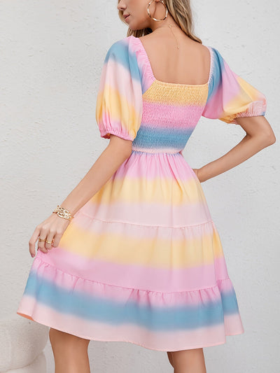 Gestreiftes Midi-Sommerkleid – Schulterfrei, Kurzarm & Rüschen-Saum