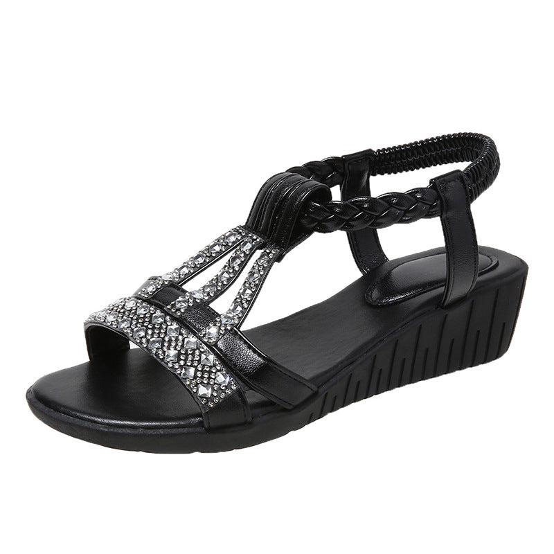 Harriet – Sommerliche Keilsandalen mit Strass und Peep-Toe